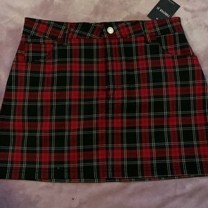 4/$20❗️Forever 21 - Plaid Mini Skirt Size L